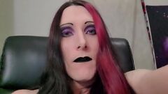 播放 隔壁的陷阱：与 Ivyrose499 的意外人妖幻想
