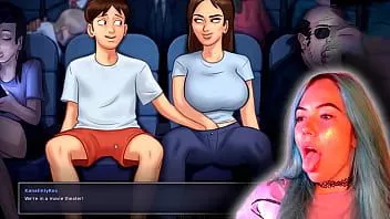 Redare Cumming fierbinte într-o frumoasă femeie asiatică studentă de colegiu care joacă un joc sexual